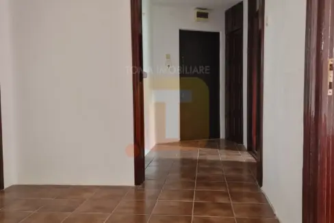 vedere opusă