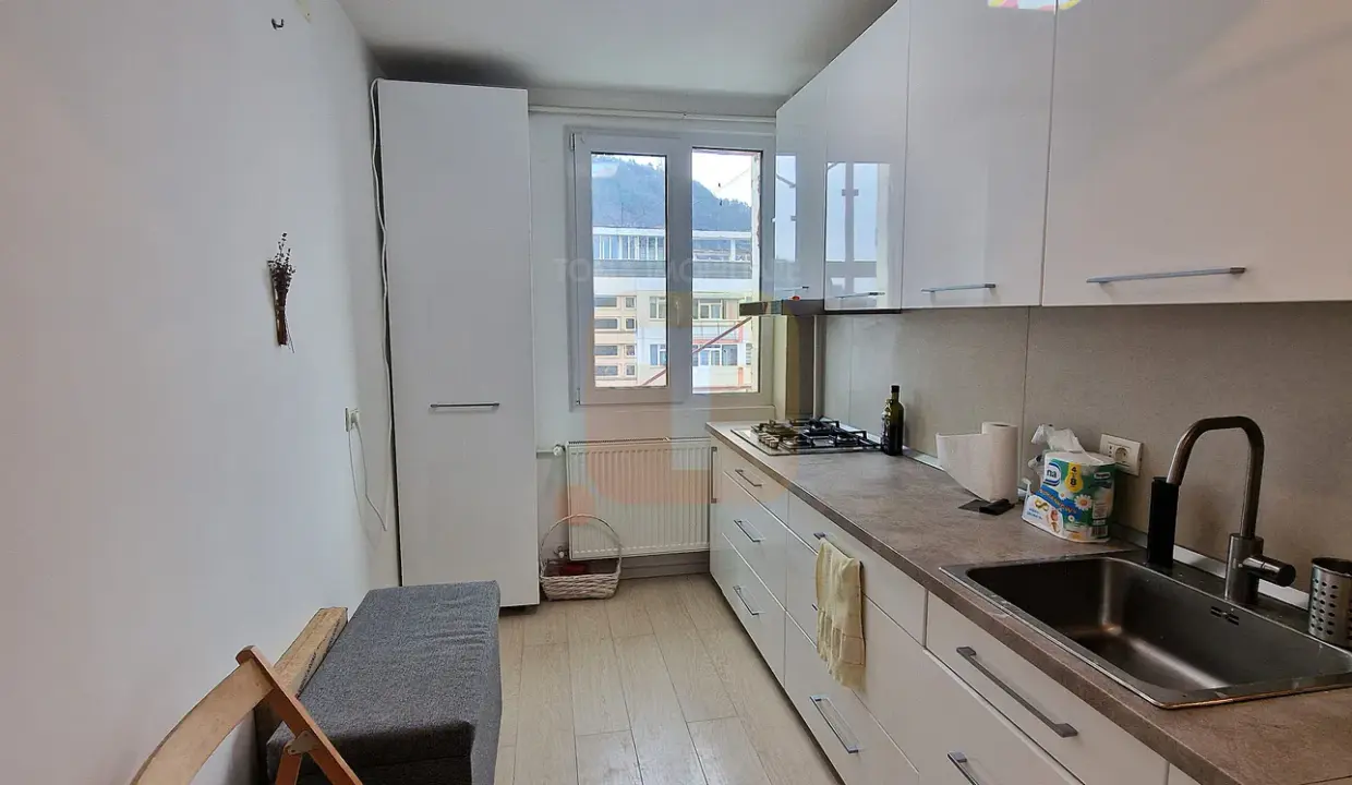 apartament-3-camere-inchiriere-ultracentral-piatra-neamt-04