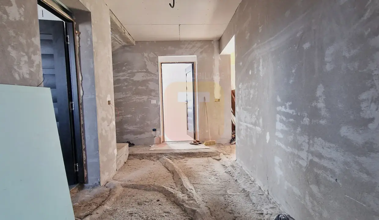 casa-p-m-cu-teren-zanesti-neamt-04