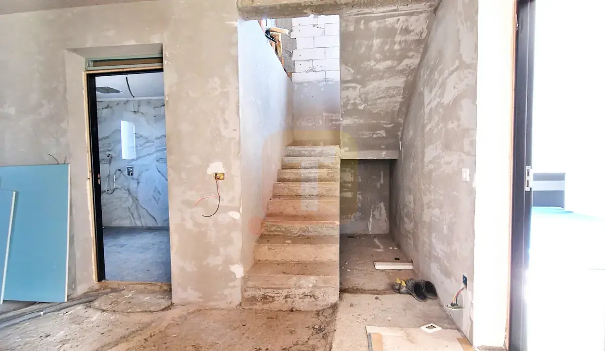 casa-p-m-cu-teren-zanesti-neamt-08