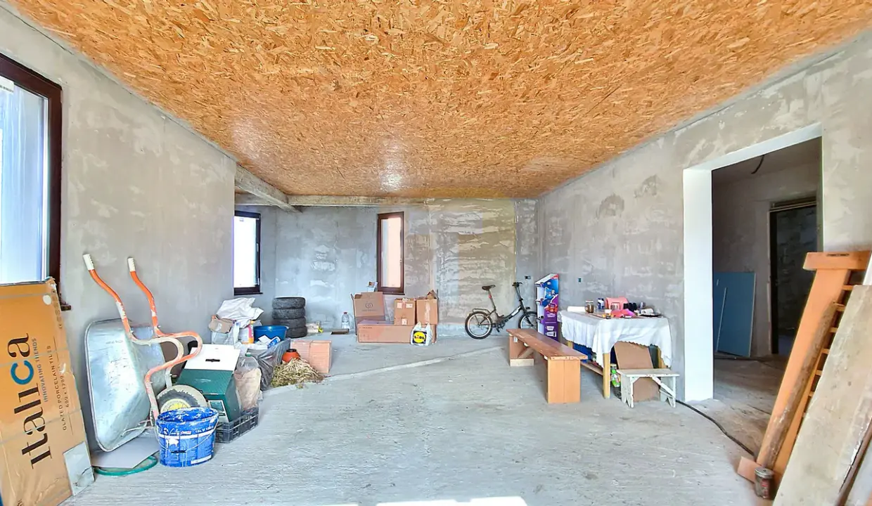 casa-p-m-cu-teren-zanesti-neamt-11