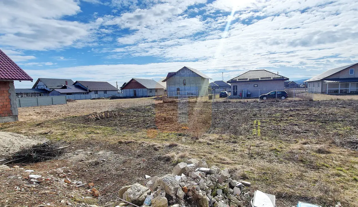 casa-p-m-cu-teren-zanesti-neamt-12