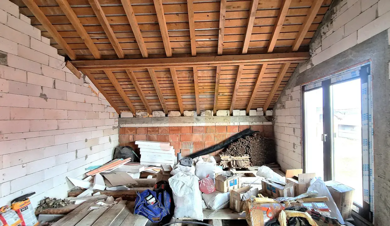 casa-p-m-cu-teren-zanesti-neamt-20