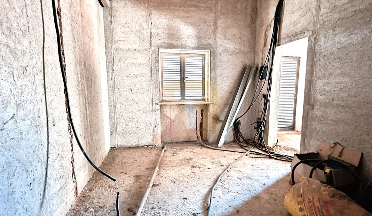 casa-vanzare-slobozia-roznov11