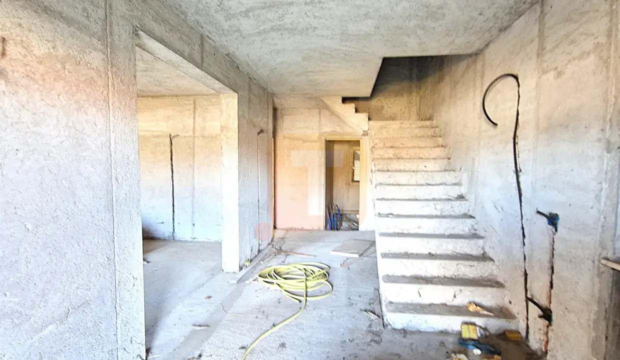 casa-vanzare-slobozia-roznov18