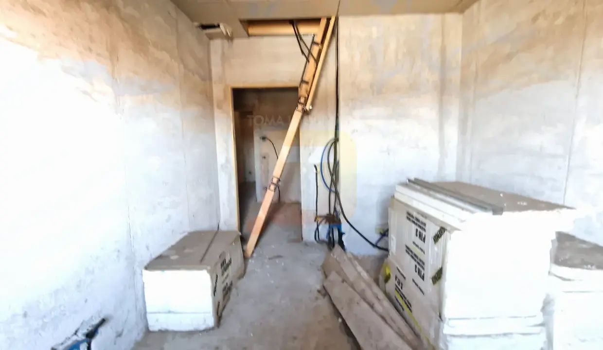 casa-vanzare-slobozia-roznov19