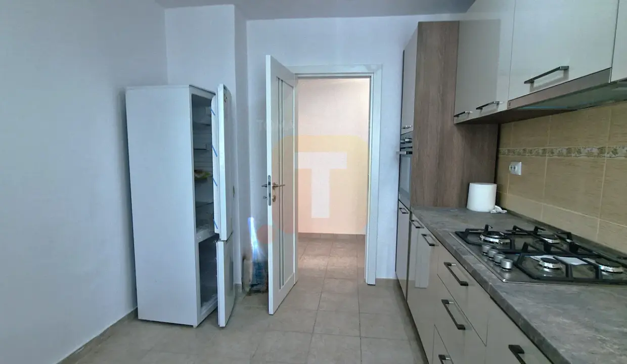 apartament-2-camere-etaj-1-de-vanzare-precista-0004