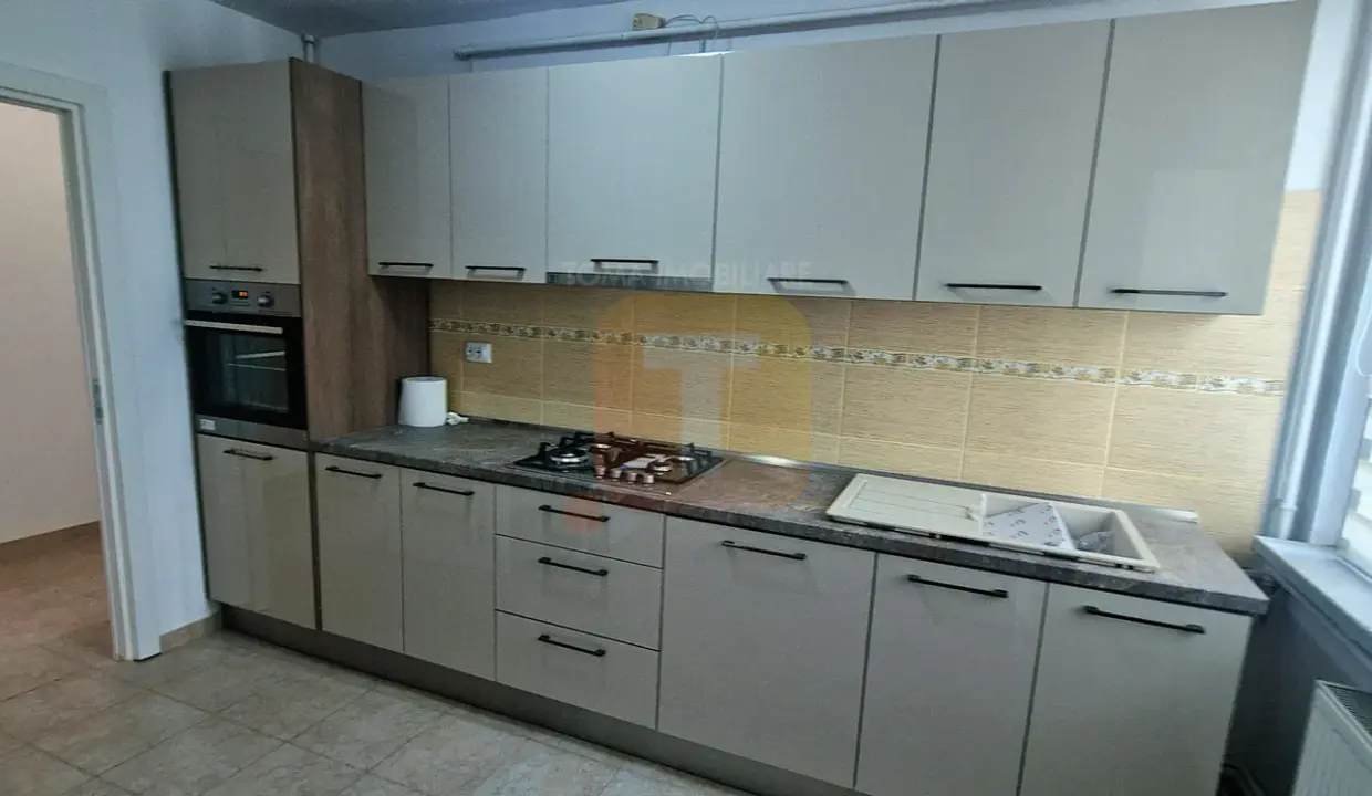 apartament-2-camere-etaj-1-de-vanzare-precista-0005