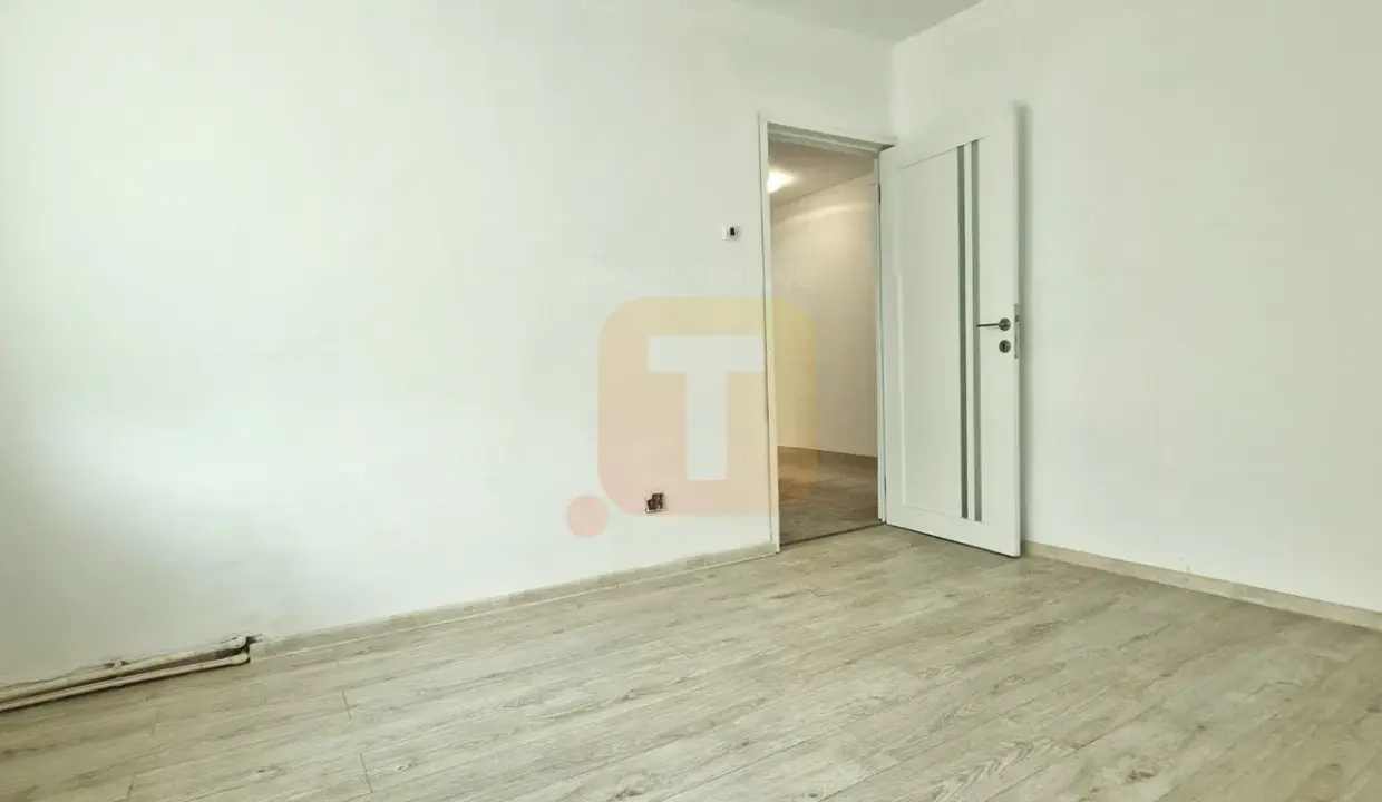 apartament-2-camere-etaj-1-de-vanzare-precista-0013