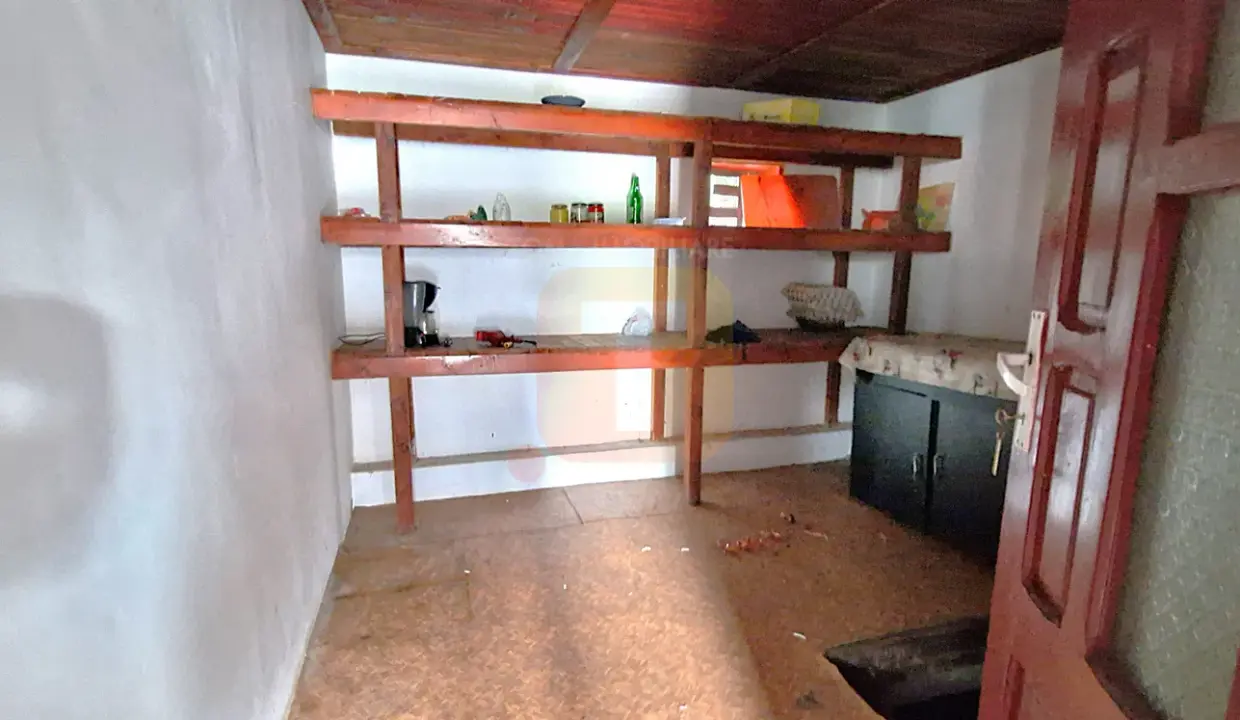 casa-de-vanzare-teren-savinesti-neamt0026