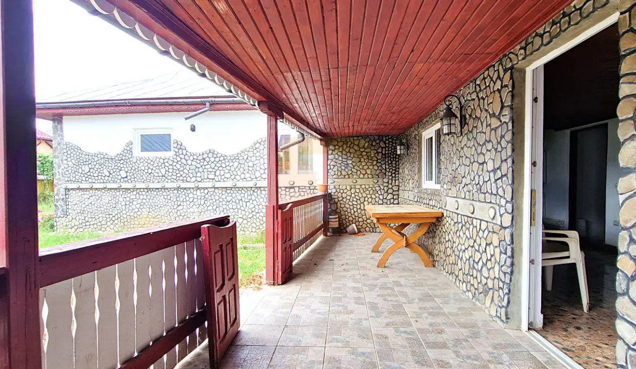 casa-de-vanzare-teren-savinesti-neamt0027