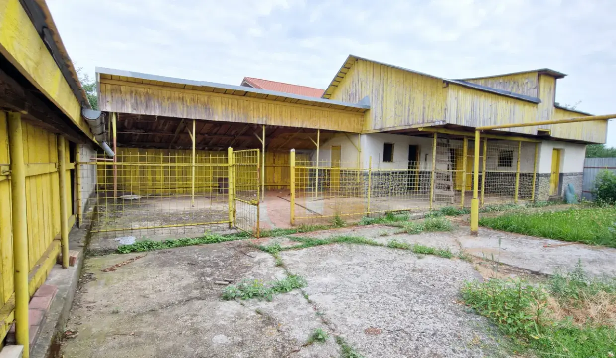 casa-de-vanzare-teren-savinesti-neamt0030