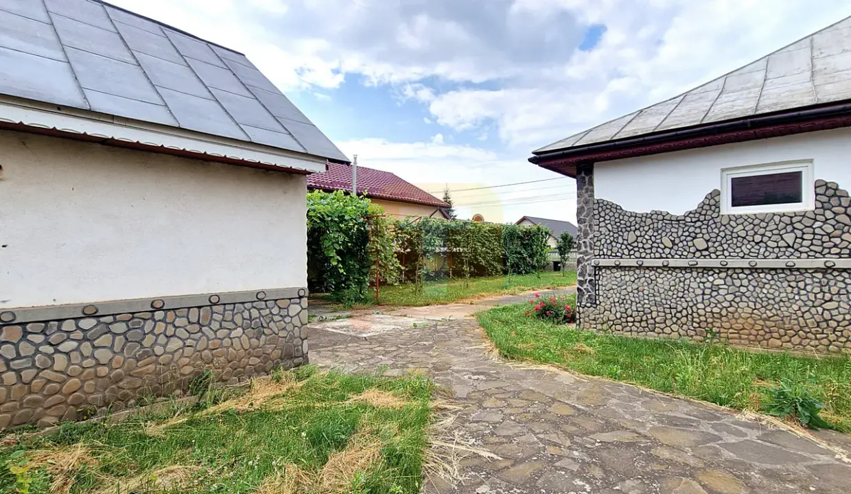casa-de-vanzare-teren-savinesti-neamt0032