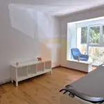 apartament 3 camere de închiriat, camera de zi