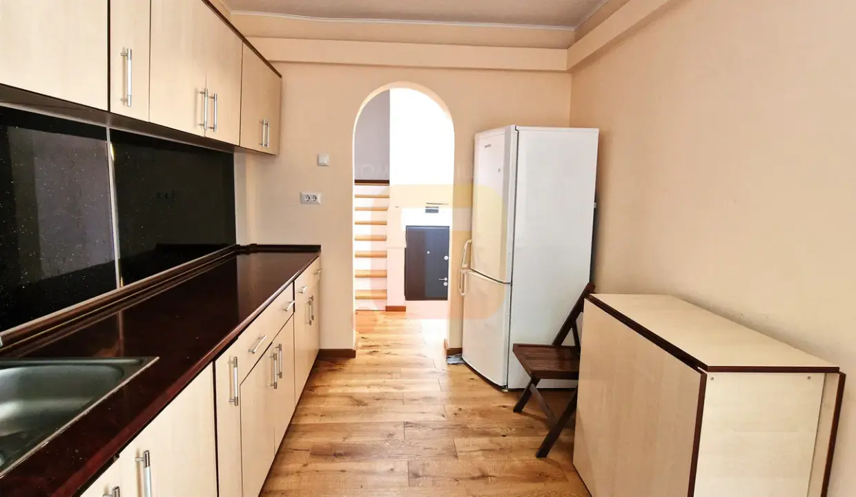 apartament-3-camere-duplex-inchiriere-piatra-neamt15